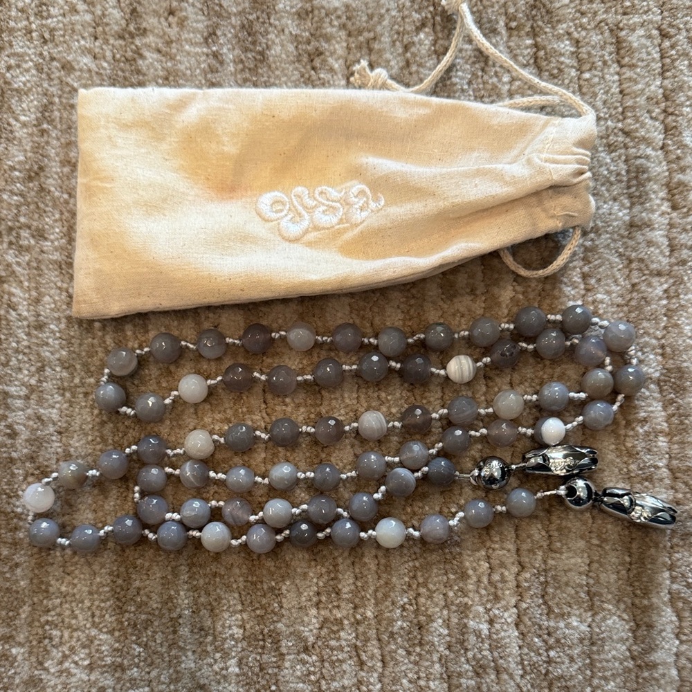 OSSA NEW YORK Gray-Blue Beaded phone chain strap